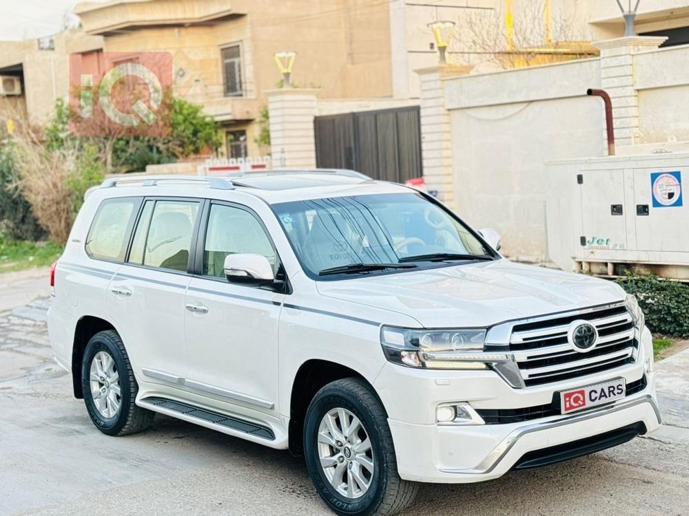 تويوتا لاندكروزر